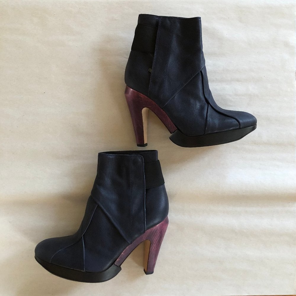 VPL by LD Tuttle Realignment boots in navy leather from La Garconne size 41 - Picture 3 of 8